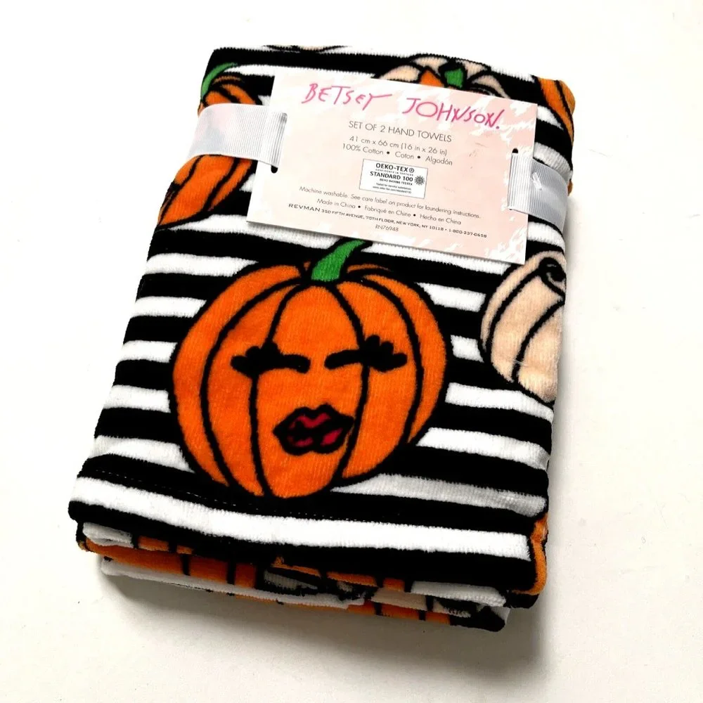 Betsey Johnson Fall Pumpkin Halloween 4pc Hand Towel Set Black White Orange NWT